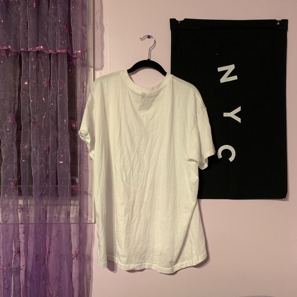 boyfriend tee - Picture 3 of 3